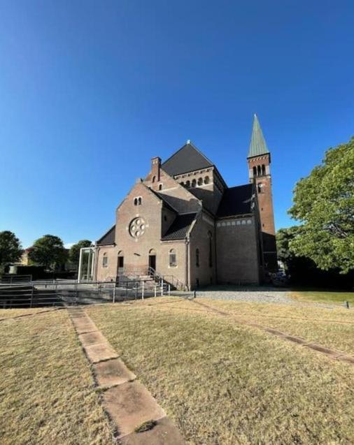 Central Lejlighed I Odense C Apartment Bagian luar foto